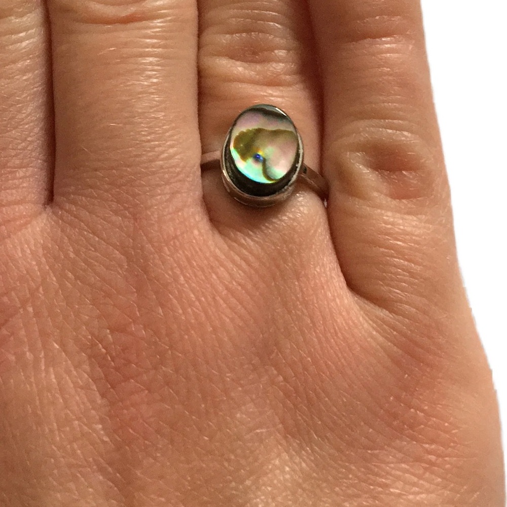 Elegant Silver Abalone Ring